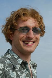 17-05-2003 SHOWBIZZ; COSTA WEER AKTIEF AAN DE SPAANSE STRANDEN. Weer is Johan Nijenhuis met cast druk bezig met een nieuwe Costa serie aan de spaanse costa\'s. Silvie Meis, Froukje de Both, Bas Muijs , Joey van der Velde, John Wijdenbosch en Marit van Bohemen zijn elke dag aan het strand bezig om er weer een mooie serie van te maken.
foto. Albert den Iseger.