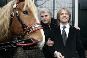 06-12-2005 SHOWBIZZ: HUWELIJK VAN ROBERT LONG EN KRISTOF RUTSAERT IN BAARLE NASSAU.
foto: Albert den Iseger