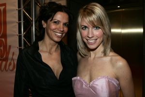 28-11-2005 SHOWBIZZ: BEAU MONDE AWARDS UITGEREIKT IN HILTON HOTEL AMSTERDAM. De jaarlijkse Beau Monde Awards zijn weer uitgereikt. Sylvana Simons, Tooske Ragas, Inge de Bruin en Ellemieke Vermolen gingen naar huis met een prachtige bokaal. Vele bekenden van de Beau Monde waren naar het Hilton gekomen om te kijken en vooral om bekeken te worden. Al met al weer een groots feest waar tout glamour Nederland anwezig was. 
foto: Albert den Iseger.