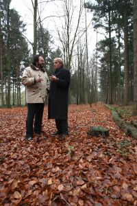 24-12-2007 SHOWBIZZ; ARIE RIBBENS EN JACQUES HERB HERDENKEN ARNE JANSEN OP GEHEEL EIGEN WIJZE. Arie en Jacques hebben een dierbare collega verloren en herdenken hem op geheel eigen wijze.
foto: Albert den Iseger.