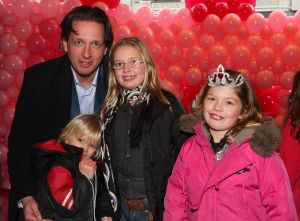 17-12-2007 SHOWBIZZ; K3 EN DE KATTENPRINS IS DE NIEUWSTE FILM VAN KAREN-KRISTEL EN KATHLEEN. Gisteren was het dan zover voor alle kleine prinsessen van Nederland de nieuwste K3 film ging in premiere in het mooiste theater van Nederland Tuschinski. 
foto: Albert den Iseger