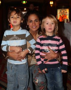 17-12-2007 SHOWBIZZ; K3 EN DE KATTENPRINS IS DE NIEUWSTE FILM VAN KAREN-KRISTEL EN KATHLEEN. Gisteren was het dan zover voor alle kleine prinsessen van Nederland de nieuwste K3 film ging in premiere in het mooiste theater van Nederland Tuschinski. 
foto: Albert den Iseger