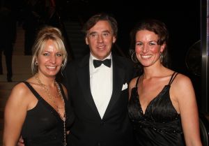 06-12-2007 SHOWBIZZ; MILJONAIRSFAIR IN DE RAI AMSTERDAM WEER GROOT SUCCES. 
Op de VIP avond waren maar liefst 6500 gasten komen opdraven, de een in een nog mooiere creatie dan de ander. Vele bekenden uit Politiek Nederland, Showbizz en Theater waren weer aanwezig op deze overheerlijke party van Glamour en glitter. 
Foto: Albert den Iseger.
