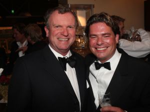 06-12-2007 SHOWBIZZ; MILJONAIRSFAIR IN DE RAI AMSTERDAM WEER GROOT SUCCES. 
Op de VIP avond waren maar liefst 6500 gasten komen opdraven, de een in een nog mooiere creatie dan de ander. Vele bekenden uit Politiek Nederland, Showbizz en Theater waren weer aanwezig op deze overheerlijke party van Glamour en glitter. 
Foto: Albert den Iseger.