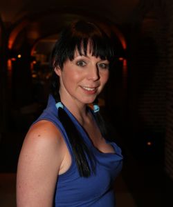 19-11-2007 SHOWBIZZ; K3 IN AMSTERDAM VOOR PROMOTIE NIEUWE FILM. Alles voor de promotie voor de nieuwe film De Kattenprins waarin K3 een nacht beleven in een geheimzinnig sprookjesboek.
foto: Albert den Iseger