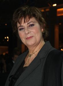06-12-2007 SHOWBIZZ; MILJONAIRSFAIR IN DE RAI AMSTERDAM WEER GROOT SUCCES.
Op de VIP avond waren maar liefst 6500 gasten komen opdraven, de een in een nog mooiere creatie dan de ander. Vele bekenden uit Politiek Nederland, Showbizz en Theater waren weer aanwezig op deze overheerlijke party van Glamour en glitter.
Foto: Albert den Iseger.