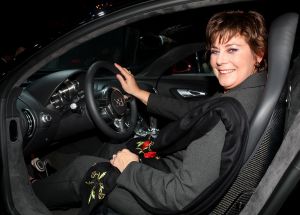 06-12-2007 SHOWBIZZ; MILJONAIRSFAIR IN DE RAI AMSTERDAM WEER GROOT SUCCES.
Op de VIP avond waren maar liefst 6500 gasten komen opdraven, de een in een nog mooiere creatie dan de ander. Vele bekenden uit Politiek Nederland, Showbizz en Theater waren weer aanwezig op deze overheerlijke party van Glamour en glitter.
Foto: Albert den Iseger.