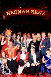 21-12-2008 SHOWBIZZ; MEER DAN EEN PRINSELIJK JUBILEUM VOOR AAD OUBORG. Show-Glitter en Glamour de drie kernwoorden voor het zilveren jubileum van Aad Ouborg. Meer dan 900 genodigden waren aanwezig in de prachtige tenten van Circus Renz in Haarlem. Ere gasten waren Prins Carlos  de Bourbon de Parme en Prins Pieter Christiaan en hun jeugdvriendin Elsabe Rost Onnes. Het was een prachtig feest met veel artiesten en een prachtig circusprogramma.
foto: Albert den Iseger.