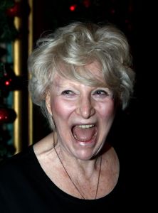 24-12-2008 SHOWBIZZ; CARRE KERST CIRCUS PREMIERE. Het is altijd weer een bijzonder feestje de premiere van het Stardust Kerstcircus in het wereldbekende Carre Theater te Amsterdam. Vele bekende waren weer naar de Amstel toe gekomen oa. Adele Bloemendaal met haar klein kinderen, Anita Witzier met partner Michel en de kids, Belinda Meuldijk met partner Thierry en zoon Yoshi die zich kostelijk vermaakte, de bruiden van Anton Heyboer, Martine Bijl en partner Berend Boudewijn en kleinzoon Bruno die een ware act had in het kerst circus. Het was een heerlijk avondtje top circus met werkelijk top attracties in en om de piste.Een aanrader voor jong en oud.
foto: Albert den Iseger.
