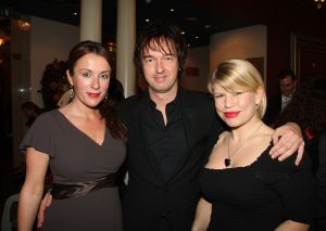 24-12-2008 SHOWBIZZ; CARRE KERST CIRCUS PREMIERE. Het is altijd weer een bijzonder feestje de premiere van het Stardust Kerstcircus in het wereldbekende Carre Theater te Amsterdam. Vele bekende waren weer naar de Amstel toe gekomen oa. Adele Bloemendaal met haar klein kinderen, Anita Witzier met partner Michel en de kids, Belinda Meuldijk met partner Thierry en zoon Yoshi die zich kostelijk vermaakte, de bruiden van Anton Heyboer, Martine Bijl en partner Berend Boudewijn en kleinzoon Bruno die een ware act had in het kerst circus. Het was een heerlijk avondtje top circus met werkelijk top attracties in en om de piste.Een aanrader voor jong en oud.
foto: Albert den Iseger.