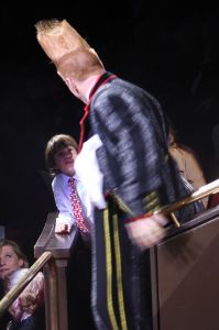 24-12-2008 SHOWBIZZ; CARRE KERST CIRCUS PREMIERE. Het is altijd weer een bijzonder feestje de premiere van het Stardust Kerstcircus in het wereldbekende Carre Theater te Amsterdam. Vele bekende waren weer naar de Amstel toe gekomen oa. Adele Bloemendaal met haar klein kinderen, Anita Witzier met partner Michel en de kids, Belinda Meuldijk met partner Thierry en zoon Yoshi die zich kostelijk vermaakte, de bruiden van Anton Heyboer, Martine Bijl en partner Berend Boudewijn en kleinzoon Bruno die een ware act had in het kerst circus. Het was een heerlijk avondtje top circus met werkelijk top attracties in en om de piste.Een aanrader voor jong en oud.
foto: Albert den Iseger.