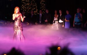 21-12-2008 SHOWBIZZ; MEER DAN EEN PRINSELIJK JUBILEUM VOOR AAD OUBORG. Show-Glitter en Glamour de drie kernwoorden voor het zilveren jubileum van Aad Ouborg. Meer dan 900 genodigden waren aanwezig in de prachtige tenten van Circus Renz in Haarlem. Ere gasten waren Prins Carlos  de Bourbon de Parme en Prins Pieter Christiaan en hun jeugdvriendin Elsabe Rost Onnes. Het was een prachtig feest met veel artiesten en een prachtig circusprogramma.
foto: Albert den Iseger.