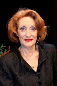 13-12-2008 SHOWBIZZ; PREMIERE VAN PURPER SEIZOEN 2008-2009. De premiere was dit jaar in de schouwburg van Velzen. Grote verrassing van de groep Purper van het aankomende seizoen moet zijn Gerrie van der Klei.
foto: Albert den Iseger.