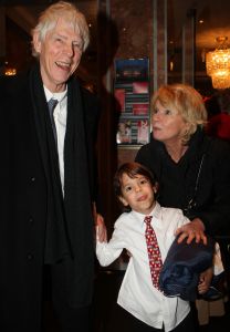 24-12-2008 SHOWBIZZ; CARRE KERST CIRCUS PREMIERE. Het is altijd weer een bijzonder feestje de premiere van het Stardust Kerstcircus in het wereldbekende Carre Theater te Amsterdam. Vele bekende waren weer naar de Amstel toe gekomen oa. Adele Bloemendaal met haar klein kinderen, Anita Witzier met partner Michel en de kids, Belinda Meuldijk met partner Thierry en zoon Yoshi die zich kostelijk vermaakte, de bruiden van Anton Heyboer, Martine Bijl en partner Berend Boudewijn en kleinzoon Bruno die een ware act had in het kerst circus. Het was een heerlijk avondtje top circus met werkelijk top attracties in en om de piste.Een aanrader voor jong en oud.
foto: Albert den Iseger.