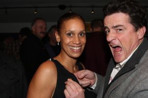 11-12-2009 SHOWBIZZ; NELLY FRIJDA KRIJGT GEEN UITKERING NA HET MISSEN VAN ROL IN KLUCHT. Dat Nelly haar rol in ORANJE BOVEN terug moest geven komt haar letterlijk duur te staan. Ze is te oud voor een uitkering zo vertelde zij mij. Rick Engelkers de producent van de klucht vertelde, ik heb er echt alles aan gedaan om Nelly in de klucht te houden maar het ging echt niet meer. Nelly loopt hiermee een flinke schadepost op, maar Rick vertelde ons dat hij het zo goed mogelijk financieel met haar heeft geregeld.De barones in de klucht word nu gespeeld door Liz Snoyink, die een ware barones op de planken zet in deze dolkomische klucht.
foto: Albert den Iseger