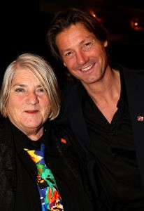 11-12-2009 SHOWBIZZ; NELLY FRIJDA KRIJGT GEEN UITKERING NA HET MISSEN VAN ROL IN KLUCHT. Dat Nelly haar rol in ORANJE BOVEN terug moest geven komt haar letterlijk duur te staan. Ze is te oud voor een uitkering zo vertelde zij mij. Rick Engelkers de producent van de klucht vertelde, ik heb er echt alles aan gedaan om Nelly in de klucht te houden maar het ging echt niet meer. Nelly loopt hiermee een flinke schadepost op, maar Rick vertelde ons dat hij het zo goed mogelijk financieel met haar heeft geregeld.De barones in de klucht word nu gespeeld door Liz Snoyink, die een ware barones op de planken zet in deze dolkomische klucht.
foto: Albert den Iseger