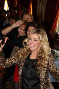 22-12-2010 SHOWBIZZ; NANNIC PARTY IN HUIS TER DUIN NOORDWIJK WEER EEN GROOT SUCCES.
foto: Albert den Iseger