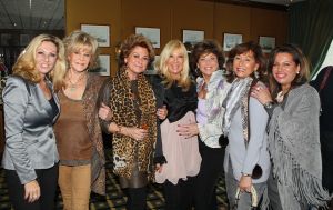 22-12-2010 SHOWBIZZ; NANNIC PARTY IN HUIS TER DUIN NOORDWIJK WEER EEN GROOT SUCCES.
foto: Albert den Iseger