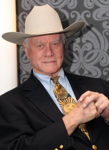 16-11-2010 SHOWBIZZ; LARRY HAGMAN BEZOCHT ANTWERPEN MET JEAN MARIE PFAFF.
foto: Albert den Iseger