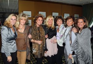 22-12-2010 SHOWBIZZ; NANNIC PARTY IN HUIS TER DUIN NOORDWIJK WEER EEN GROOT SUCCES.
foto: Albert den Iseger