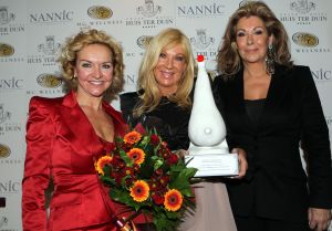 22-12-2010 SHOWBIZZ; NANNIC PARTY IN HUIS TER DUIN NOORDWIJK WEER EEN GROOT SUCCES.
foto: Albert den Iseger