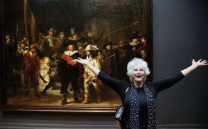 15-12-2013 SHOWBIZZ; ADELE BLOEMENDAAL IS DOL OP DE OUDE MEESTERS. Hartewens van Adele is vervuld door weekblad Prive. Helemaal alleen op bezoek bij de Oude Meesters in het Rijksmuseum te Amsterdam.
foto: Albert den Iseger.
