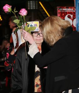 01-12-2013 SHOWBIZZ; WILLEKE ALBERTI VERWEND HAAR GASTEN MET SFEERVOL CONCERT. Haar theater tour ZOLANG ER MAAR LIEFDE IS die duurt tot 24 Mei 2014. Het is een geweldig succes en de meeste voorstellingen zijn daarom al lang van tevoren uitverkocht.
foto: Albert den Iseger