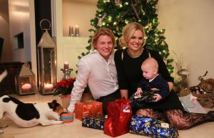 24-12-2013 SHOWBIZZ; THOMAS-MYRTHE EN JACK BERGE VIEREN VOOR HET EERST SAMEN KERST.
foto: Albert den Iseger