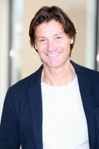 18-12-2014 SHOWBIZZ; DE VERLEIDING VAN EEN MOORDVROUW-DE DUIVELSE GEESTIGE KOMEDIE VAN RICK ENGELKES. Rick Engelkes brengt per 10-Januari een nieuw toneelstuk op de planken DE MOORDVROUW met in de hoofdrollen SARAH CHRONIS-NIENKE ROMER-SANNE VOGEL EN CAMILLA SIEGERTSZ. 
foto: Albert den Iseger