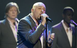 13-02-2005 SHOWBIZZ; FINALE VAN HET NATIONAAL SONGFESTIVAL TE AMSTERDAM.DARRE
FOTO: ALBERT DEN  ISEGER