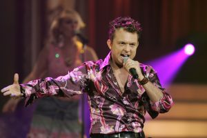 13-02-2005 SHOWBIZZ; FINALE VAN HET NATIONAAL SONGFESTIVAL TE AMSTERDAM. JOHNNY ROSENBERG
FOTO; ALBERT DEN ISEGER