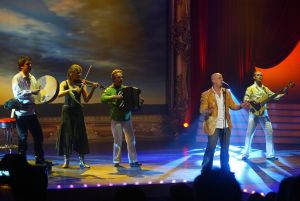 13-02-2005 SHOWBIZZ; FINALE VAN HET NATIONAAL SONGFESTIVAL TE AMSTERDAM. DE GROEP MEANDER
FOTO; ALBERT DEN ISEGER