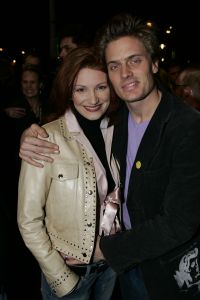 31-01-2005 SHOWBIZZ; PREMIERE VAN FILM VET HARD IN PALTHE AMSTERDAM.WINSTON EN DENISE POST 
FOTO; ALBERT DEN ISEGER