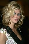 11-02-2006 SHOWBIZZ; PREMIERE ANDRE VAN DUIN SHOW 2006 IN DE RAI AMSTERDAM.
Het bleek na deze premiere dat iedereen van Andre van Duin houdt. Van de oude Kraaij tot de stand up comedian Najib Ahmali, en van Natasja Froger tot Ruud en Estelle Gullit hebben op deze premiere tranen weggepinkt van het lachen en van de ontroering. Andre van Duin_ Ron Brandsteder en Joke Bruijs hebben weer iets groots op de planken neergezet waar iedereen weer van kan genieten de eerst komende maanden.
foto: Albert den Iseger.
