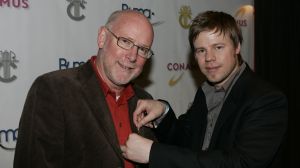 09-02-2006 SHOWBIZZ; GOUDEN EN ZILVEREN HARPEN EN EXPORTPRIJS UITGEREIKT. De Zilveren Harpen 2005 werden uitgereikt aan het hiphopduo Pete Philly en Perquisite de Limburgse Stevie Ann en de 16-jarige zanger Thomas Berge. De Gouden Harpen gingen naar Brigitte Kaandorp, Ferry Maat en Geus Meeuwis. De exportprijs ging naar Within Temptation.
foto: Albert den Iseger.