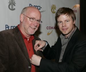 09-02-2006 SHOWBIZZ; GOUDEN EN ZILVEREN HARPEN EN EXPORTPRIJS UITGEREIKT. De Zilveren Harpen 2005 werden uitgereikt aan het hiphopduo Pete Philly en Perquisite de Limburgse Stevie Ann en de 16-jarige zanger Thomas Berge. De Gouden Harpen gingen naar Brigitte Kaandorp, Ferry Maat en Geus Meeuwis. De exportprijs ging naar Within Temptation.
foto: Albert den Iseger.