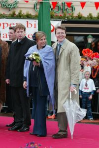 30-4-2003 KONINKLIJKHUIS: Koninginnendag in Meppel 2003.
foto: Albert den Iseger.