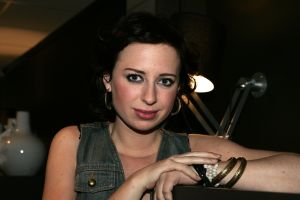 09-02-2006 SHOWBIZZ; GOUDEN EN ZILVEREN HARPEN EN EXPORTPRIJS UITGEREIKT. De Zilveren Harpen 2005 werden uitgereikt aan het hiphopduo Pete Philly en Perquisite de Limburgse Stevie Ann en de 16-jarige zanger Thomas Berge. De Gouden Harpen gingen naar Brigitte Kaandorp, Ferry Maat en Geus Meeuwis. De exportprijs ging naar Within Temptation.
foto: Albert den Iseger.
