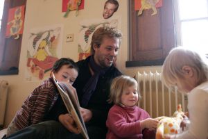 31-01-2006 SHOWBIZZ: HET NATIONALE VOORLEESONTBIJT MET TAL VAN BEKENDE NEDERLANDERS.
foto: Albert den Iseger.
