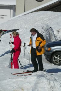 23-02-2003 SHOWBIZZ; OP VAKANTIE IN LECH OOSTENRIJK DIVERSE BEKENDEN.
foto: Albert den Iseger