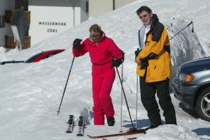 23-02-2003 SHOWBIZZ; OP VAKANTIE IN LECH OOSTENRIJK DIVERSE BEKENDEN.
foto: Albert den Iseger
