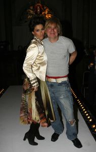 01-02-2007 SHOWBIZZ; ERNY VAN REIJMERSDAL PRESENTEERDE NIEUWE COLLECTIE BAROK MET SEKS. Dat was een van de uitspraken van Erny zelf, maar het was echt anders de Westerkerk en zijn 700 bezoekers genoten van de heerlijke oprechte mode van Erny. Prachtige sexy mode sierde de witte catwalk en de modellen, het was echt allemaal een maatje meer, geen broodmagere modellen meer bij Erny. Vele bekenden genoten van een prachtige modeshow en na afloop van een goed glas champagne. Fred Brouwer de financieele man achter Erny gaat in een nog sneller tempo heel Nederland voorzien van Erny van Reijmersdal winkels. 
foto: Albert den Iseger.