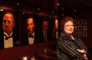 21-02-2008 SHOWBIZZ; ASTRID NIJGH KREEG MOEDERSCHAP DANKZIJ ANONIEME DONOR.
Omdat haar vriendin het zo wilde hield Astrid Nijgh haar donorzoon Jelmer jarenlang buiten de schijnwerpers.Maar na de liefdesbreuk werd het hele leven anders. Deze week het hele verhaal van Astrid Nijgh en haar zoon Jelmer opgetekend door Barbara Plugge in uw weekblad Prive.
foto: Albert den Iseger.