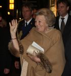 01-02-2008; KONINKLIJK HUIS: JARIGE KONINGIN BEATRIX VIERT SAMEN MET DE JARIGE PRINSES MARGRIET VERJAARDAG IN THEATER CARRE. 
Foto: Albert den Iseger.