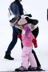 13-02-2008 KONINKLIJK HUIS;  KONINKLIJKE FAMILIE OP WINTERSPORTVAKANTIE IN LECH.
Koningin Beatrix - Prins Willem Alexander - Prinses Maxima met hun kinderen Amalia-Alexia en Ariane en Prins Constantijn met Prinses Laurentien met hun kinderen Eloise-Claus Casimir en Leonore zijn op wintersport vakantie in het prachtige Lech. Alexander en Maxima met hun kinderen verbleven in een gehuurde villa en Koningin Beatrix met Constantijn en Laurentien en de kinderen in hotel Post waar zij al vele jaren de naast gelegen villa huren.
foto: Albert den Iseger.