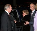 01-02-2008; KONINKLIJK HUIS: JARIGE KONINGIN BEATRIX VIERT SAMEN MET DE JARIGE PRINSES MARGRIET VERJAARDAG IN THEATER CARRE. 
Foto: Albert den Iseger.