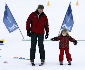 13-02-2008 KONINKLIJK HUIS;  KONINKLIJKE FAMILIE OP WINTERSPORTVAKANTIE IN LECH.
Koningin Beatrix - Prins Willem Alexander - Prinses Maxima met hun kinderen Amalia-Alexia en Ariane en Prins Constantijn met Prinses Laurentien met hun kinderen Eloise-Claus Casimir en Leonore zijn op wintersport vakantie in het prachtige Lech. Alexander en Maxima met hun kinderen verbleven in een gehuurde villa en Koningin Beatrix met Constantijn en Laurentien en de kinderen in hotel Post waar zij al vele jaren de naast gelegen villa huren.
foto: Albert den Iseger.13-02-2008 KONINKLIJK HUIS;  KONINKLIJKE FAMILIE OP WINTERSPORTVAKANTIE IN LECH.
Koningin Beatrix - Prins Willem Alexander - Prinses Maxima met hun kinderen Amalia-Alexia en Ariane en Prins Constantijn met Prinses Laurentien met hun kinderen Eloise-Claus Casimir en Leonore zijn op wintersport vakantie in het prachtige Lech. Alexander en Maxima met hun kinderen verbleven in een gehuurde villa en Koningin Beatrix met Constantijn en Laurentien en de kinderen in hotel Post waar zij al vele jaren de naast gelegen villa huren.
foto: Albert den Iseger.13-02-2008 KONINKLIJK HUIS;  KONINKLIJKE FAMILIE OP WINTERSPORTVAKANTIE IN LECH.
Koningin Beatrix - Prins Willem Alexander - Prinses Maxima met hun kinderen Amalia-Alexia en Ariane en Prins Constantijn met Prinses Laurentien met hun kinderen Eloise-Claus Casimir en Leonore zijn op wintersport vakantie in het prachtige Lech. Alexander en Maxima met hun kinderen verbleven in een gehuurde villa en Koningin Beatrix met Constantijn en Laurentien en de kinderen in hotel Post waar zij al vele jaren de naast gelegen villa huren.
foto: Albert den Iseger.13-02-2008 KONINKLIJK HUIS;  KONINKLIJKE FAMILIE OP WINTERSPORTVAKANTIE IN LECH.
Koningin Beatrix - Prins Willem Alexander - Prinses Maxima met hun kinderen Amalia-Alexia en Ariane en Prins Constantijn met Prinses Laurentien met hun kinderen Eloise-Claus Casimir en Leonore zijn op wintersport vakantie in het prachtige Lech. Alexander en Maxima met hun kinderen verbleven in een gehuurde villa en Koningin Beatrix met Constantijn en Laurentien en de kinderen in hotel Post waar zij al vele jaren de naast gelegen villa huren.
foto: Albert den Iseger.13-02-2008 KONINKLIJK HUIS;  KONINKLIJKE FAMILIE OP WINTERSPORTVAKANTIE IN LECH.
Koningin Beatrix - Prins Willem Alexander - Prinses Maxima met hun kinderen Amalia-Alexia en Ariane en Prins Constantijn met Prinses Laurentien met hun kinderen Eloise-Claus Casimir en Leonore zijn op wintersport vakantie in het prachtige Lech. Alexander en Maxima met hun kinderen verbleven in een gehuurde villa en Koningin Beatrix met Constantijn en Laurentien en de kinderen in hotel Post waar zij al vele jaren de naast gelegen villa huren.
foto: Albert den Iseger.13-02-2008 KONINKLIJK HUIS;  KONINKLIJKE FAMILIE OP WINTERSPORTVAKANTIE IN LECH.
Koningin Beatrix - Prins Willem Alexander - Prinses Maxima met hun kinderen Amalia-Alexia en Ariane en Prins Constantijn met Prinses Laurentien met hun kinderen Eloise-Claus Casimir en Leonore zijn op wintersport vakantie in het prachtige Lech. Alexander en Maxima met hun kinderen verbleven in een gehuurde villa en Koningin Beatrix met Constantijn en Laurentien en de kinderen in hotel Post waar zij al vele jaren de naast gelegen villa huren.
foto: Albert den Iseger.13-02-2008 KONINKLIJK HUIS;  KONINKLIJKE FAMILIE OP WINTERSPORTVAKANTIE IN LECH.
Koningin Beatrix - Prins Willem Alexander - Prinses Maxima met hun kinderen Amalia-Alexia en Ariane en Prins Constantijn met Prinses Laurentien met hun kinderen Eloise-Claus Casimir en Leonore zijn op wintersport vakantie in het prachtige Lech. Alexander en Maxima met hun kinderen verbleven in een gehuurde villa en Koningin Beatrix met Constantijn en Laurentien en de kinderen in hotel Post waar zij al vele jaren de naast gelegen villa huren.
foto: Albert den Iseger.13-02-2008 KONINKLIJK HUIS;  KONINKLIJKE FAMILIE OP WINTERSPORTVAKANTIE IN LECH.
Koningin Beatrix - Prins Willem Alexander - Prinses Maxima met hun kinderen Amalia-Alexia en Ariane en Prins Constantijn met Prinses Laurentien met hun kinderen Eloise-Claus Casimir en Leonore zijn op wintersport vakantie in het prachtige Lech. Alexander en Maxima met hun kinderen verbleven in een gehuurde villa en Koningin Beatrix met Constantijn en Laurentien en de kinderen in hotel Post waar zij al vele jaren de naast gelegen villa huren.
foto: Albert den Iseger.13-02-2008 KONINKLIJK HUIS;  KONINKLIJKE FAMILIE OP WINTERSPORTVAKANTIE IN LECH.
Koningin Beatrix - Prins Willem Alexander - Prinses Maxima met hun kinderen Amalia-Alexia en Ariane en Prins Constantijn met Prinses Laurentien met hun kinderen Eloise-Claus Casimir en Leonore zijn op wintersport vakantie in het prachtige Lech. Alexander en Maxima met hun kinderen verbleven in een gehuurde villa en Koningin Beatrix met Constantijn en Laurentien en de kinderen in hotel Post waar zij al vele jaren de naast gelegen villa huren.
foto: Albert den Iseger.13-02-2008 KONINKLIJK HUIS;  KONINKLIJKE FAMILIE OP WINTERSPORTVAKANTIE IN LECH.
Koningin Beatrix - Prins Willem Alexander - Prinses Maxima met hun kinderen Amalia-Alexia en Ariane en Prins Constantijn met Prinses Laurentien met hun kinderen Eloise-Claus Casimir en Leonore zijn op wintersport vakantie in het prachtige Lech. Alexander en Maxima met hun kinderen verbleven in een gehuurde villa en Koningin Beatrix met Constantijn en Laurentien en de kinderen in hotel Post waar zij al vele jaren de naast gelegen villa huren.
foto: Albert den Iseger.13-02-2008 KONINKLIJK HUIS;  KONINKLIJKE FAMILIE OP WINTERSPORTVAKANTIE IN LECH.
Koningin Beatrix - Prins Willem Alexander - Prinses Maxima met hun kinderen Amalia-Alexia en Ariane en Prins Constantijn met Prinses Laurentien met hun kinderen Eloise-Claus Casimir en Leonore zijn op wintersport vakantie in het prachtige Lech. Alexander en Maxima met hun kinderen verbleven in een gehuurde villa en Koningin Beatrix met Constantijn en Laurentien en de kinderen in hotel Post waar zij al vele jaren de naast gelegen villa huren.
foto: Albert den Iseger.
