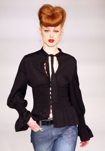 01-02-2009 SHOWBIZZ; MONIQUE COLLIGNON OOK OP AMSTERDAM FASHION WEEK AKTIEF. 
foto: Albert den Iseger