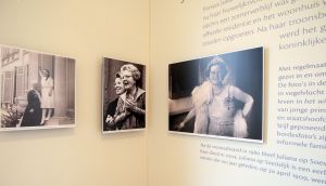 05-02-2009 KONINKLIJKHUIS: NOG NIET VERGETEN KONINGIN JULIANA. De prachtige foto tentoonstelling op Paleis Soestdijk is het begin van een jaar waarin haar honderdste geboortedag wordt herdacht. Een kijkje van wat er te zien is op deze prachtige foto tentoonstelling.
foto: Albert den Iseger.