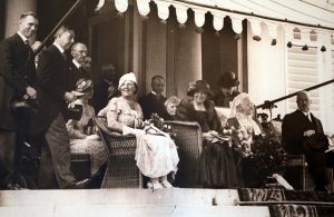 05-02-2009 KONINKLIJKHUIS: NOG NIET VERGETEN KONINGIN JULIANA. De prachtige foto tentoonstelling op Paleis Soestdijk is het begin van een jaar waarin haar honderdste geboortedag wordt herdacht. Een kijkje van wat er te zien is op deze prachtige foto tentoonstelling.
foto: Albert den Iseger.